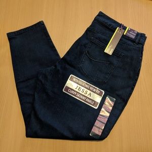 Gloria Vanderbilt Jeans - 🎁 NEW Gloria Vanderbilt Jessa Jeans Gloria Vanderbilt Jeans - 🎁 NEW Gloria Vanderbilt Jessa Jeans